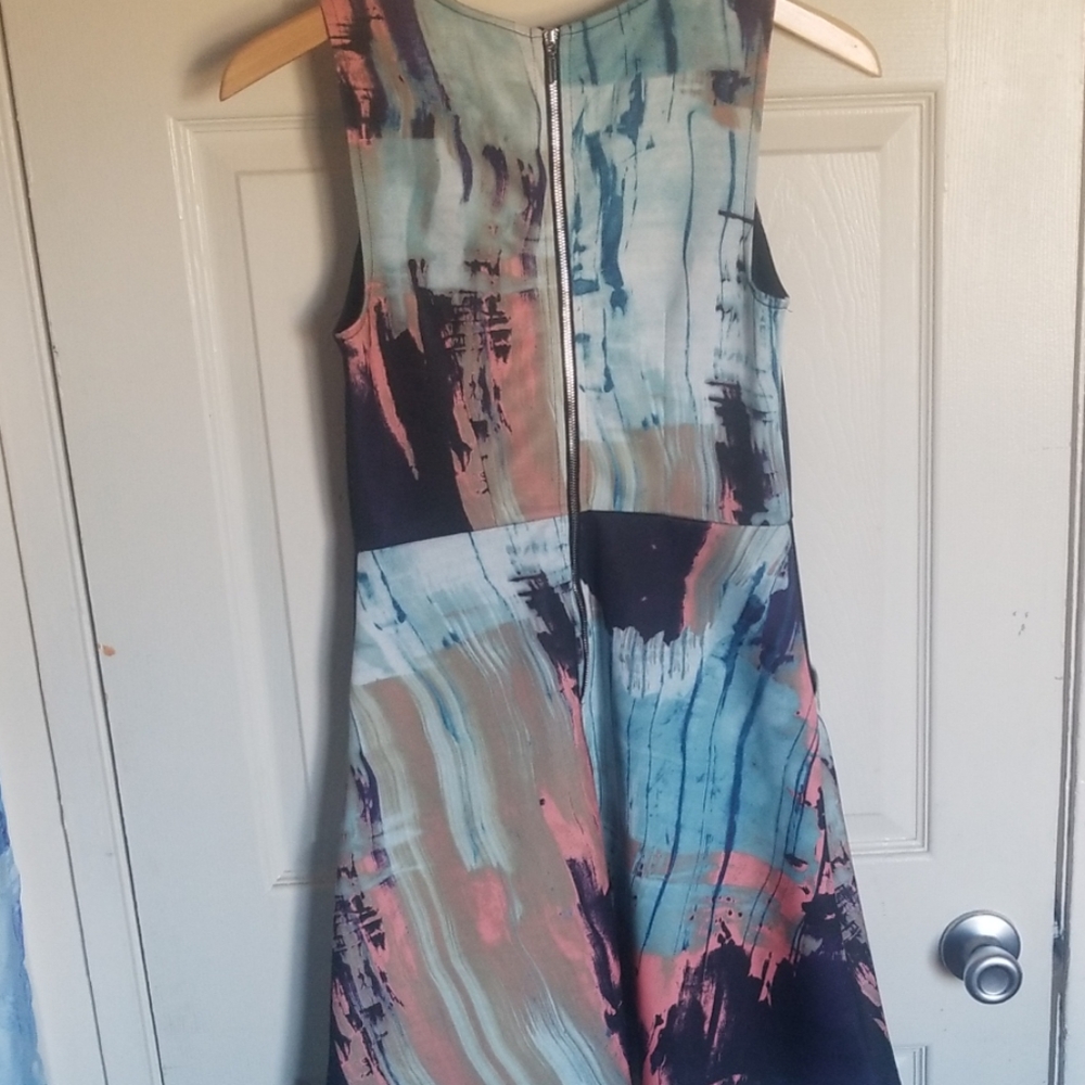 Dress - Picture 2 of 2